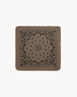 Bandana en cachemire kaki pour femme et pour homme - Kujten packshot