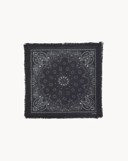 Bandana en cachemire noir pour femme et pour homme - Kujten packshot