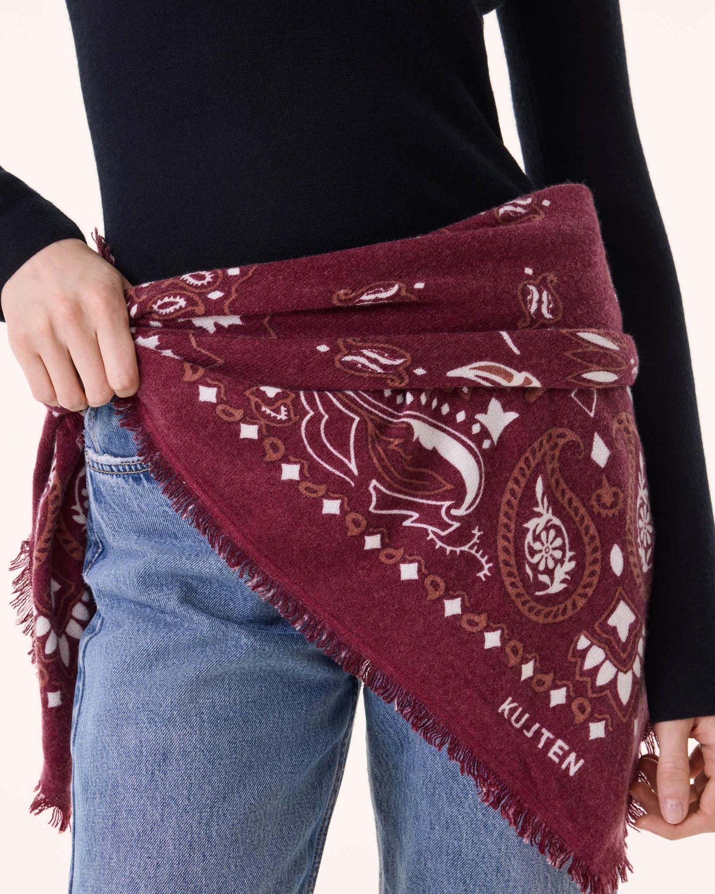 Large Bandana Hachiko Feather Bico burgundy