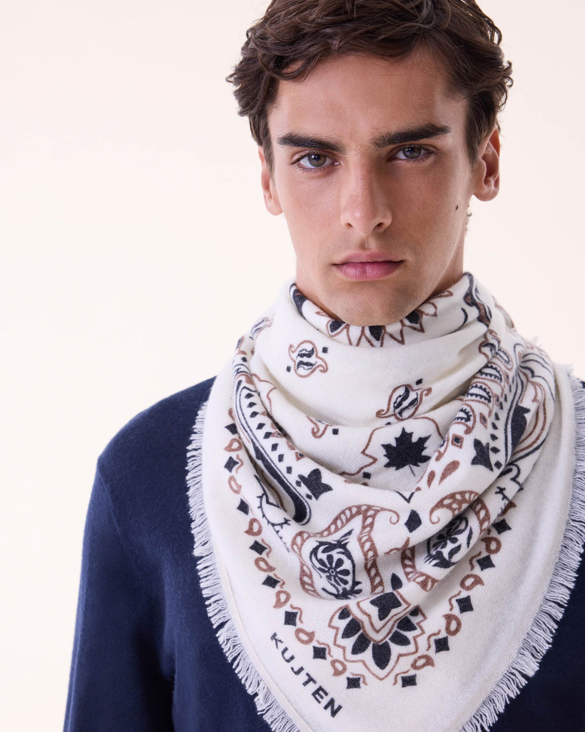 Grand bandana hachiko feather bico cachemire blanc - Kujten