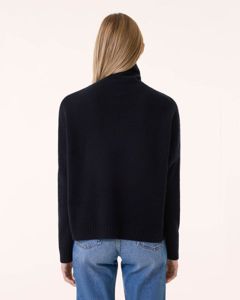 Pull Tila noir - Image principale