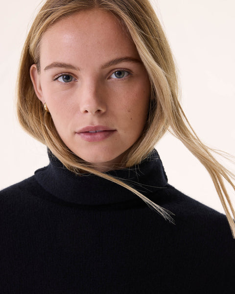 Pull Tila noir - Image principale