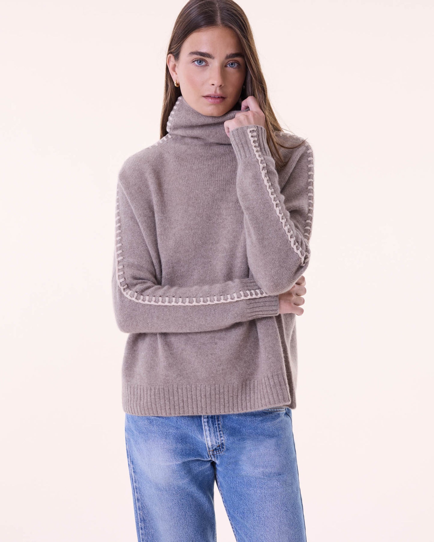 Pull Thea taupe