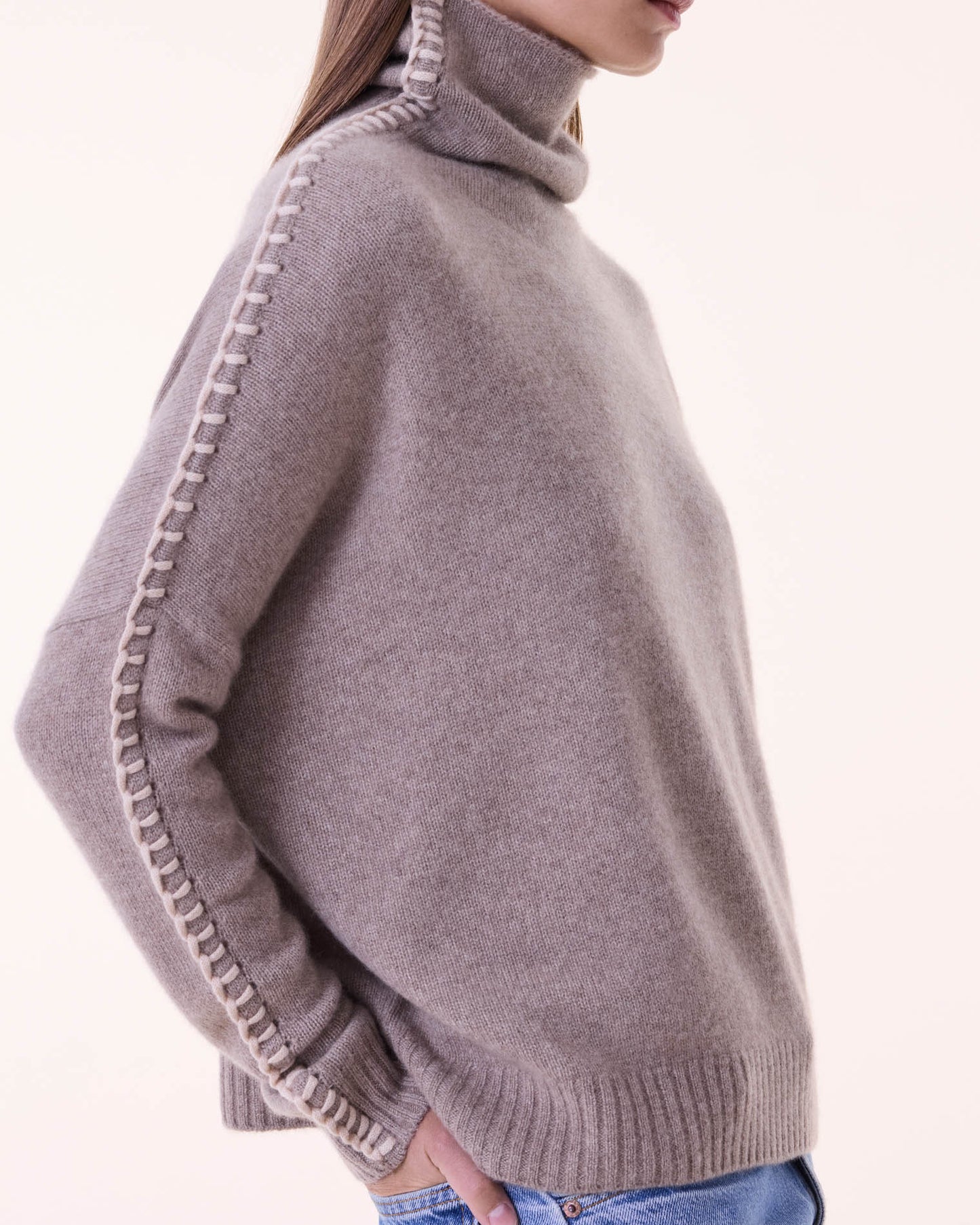 Pull Thea taupe