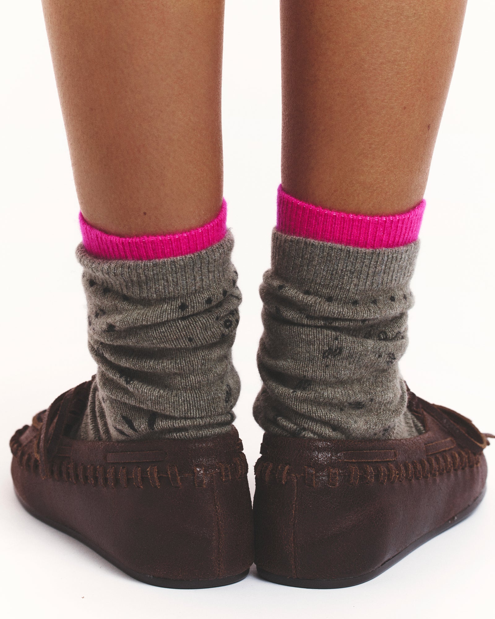 Chaussettes khaki motif bandana cachemire kujten