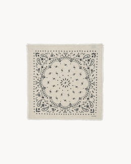 Bandana en cachemire blanc et beige pour femme et pour homme - Kujten packshot
