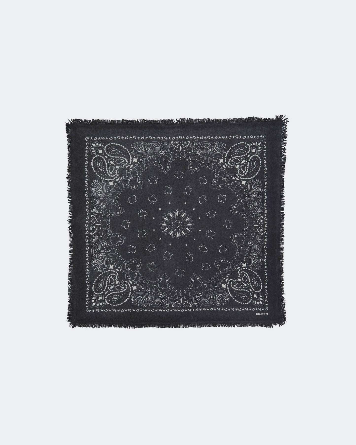 Bandana en cachemire noir pour femme et pour homme - Kujten packshot