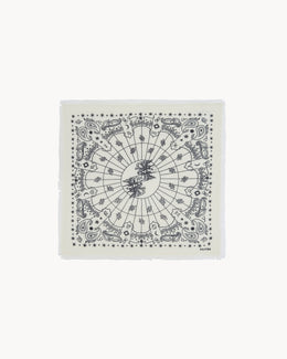 Bandana en cachemire blanc pour femme et pour homme - Kujten packshot