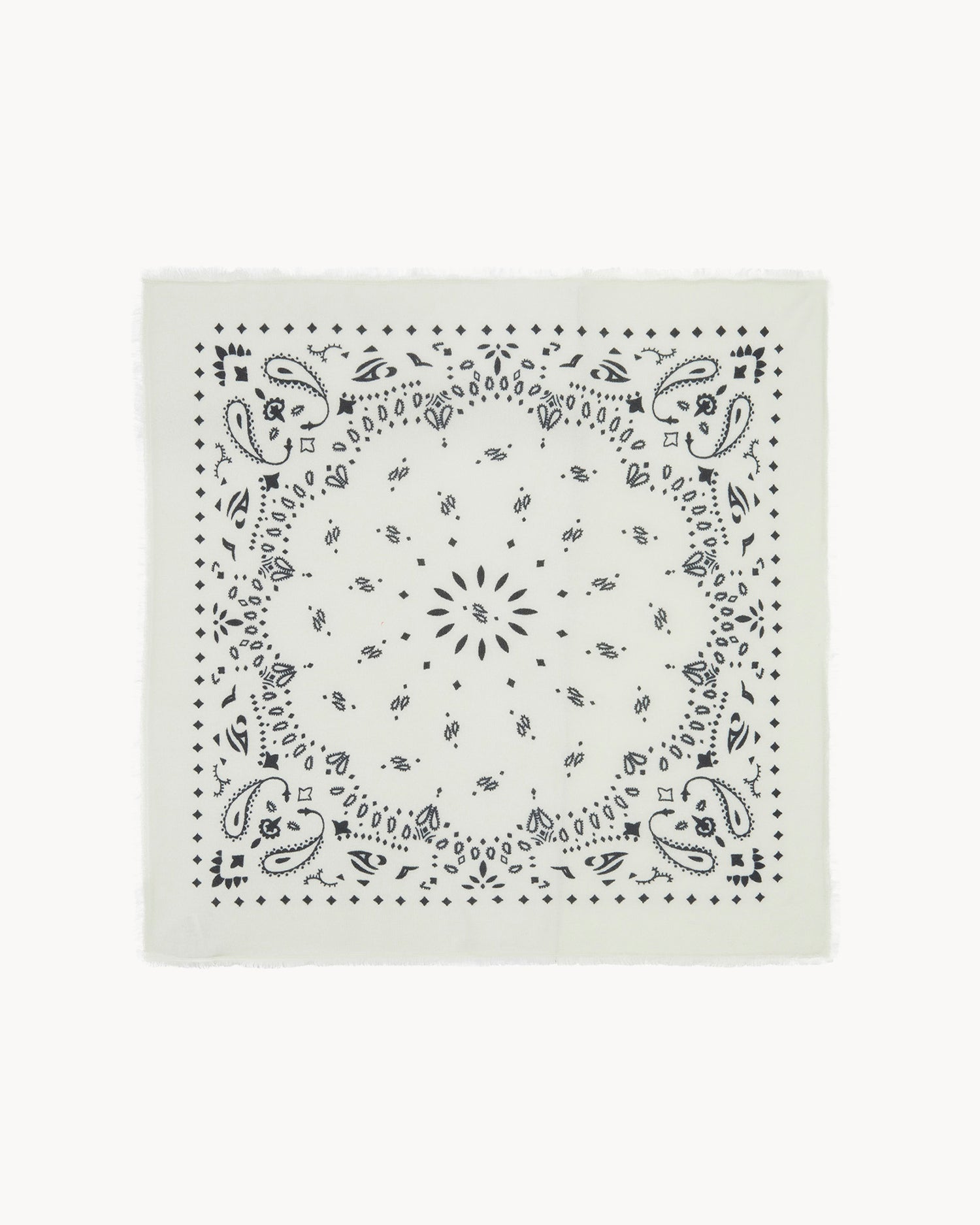 Bandana en cachemire blanc pour femme et pour homme - Kujten packshot