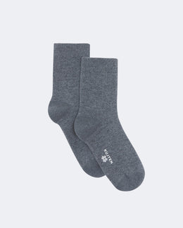 Chaussettes en cachemire gris pour femme - Kujten packshot