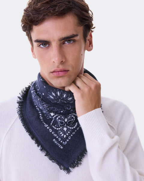 Petit Bandana Hachi bleu marine foncé - Image 2